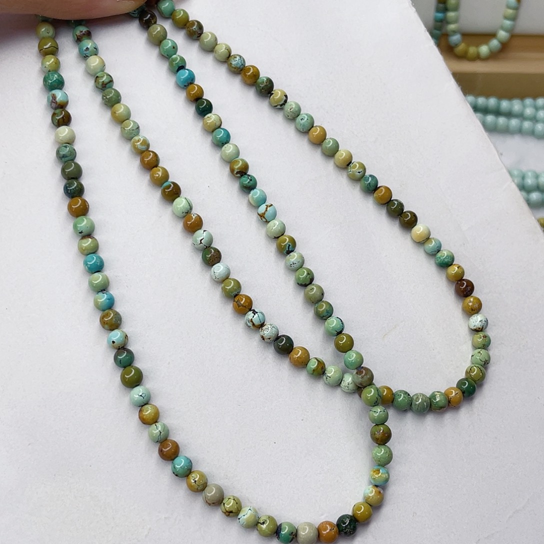 绿松石未镶嵌颈饰