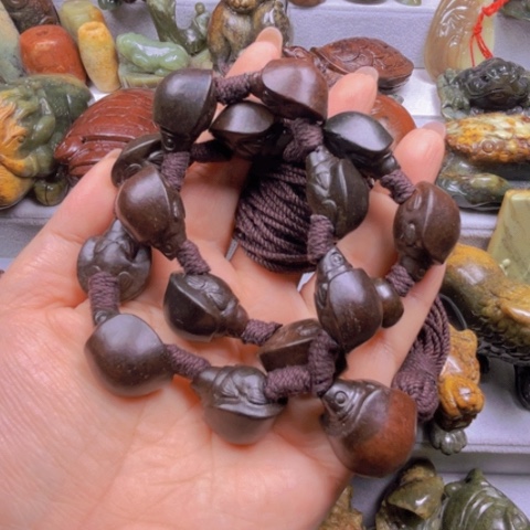 岫岩河磨玉（透闪石质玉）手串未镶嵌勇*