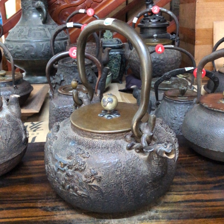 兽嘴金银镶嵌龟文堂壶