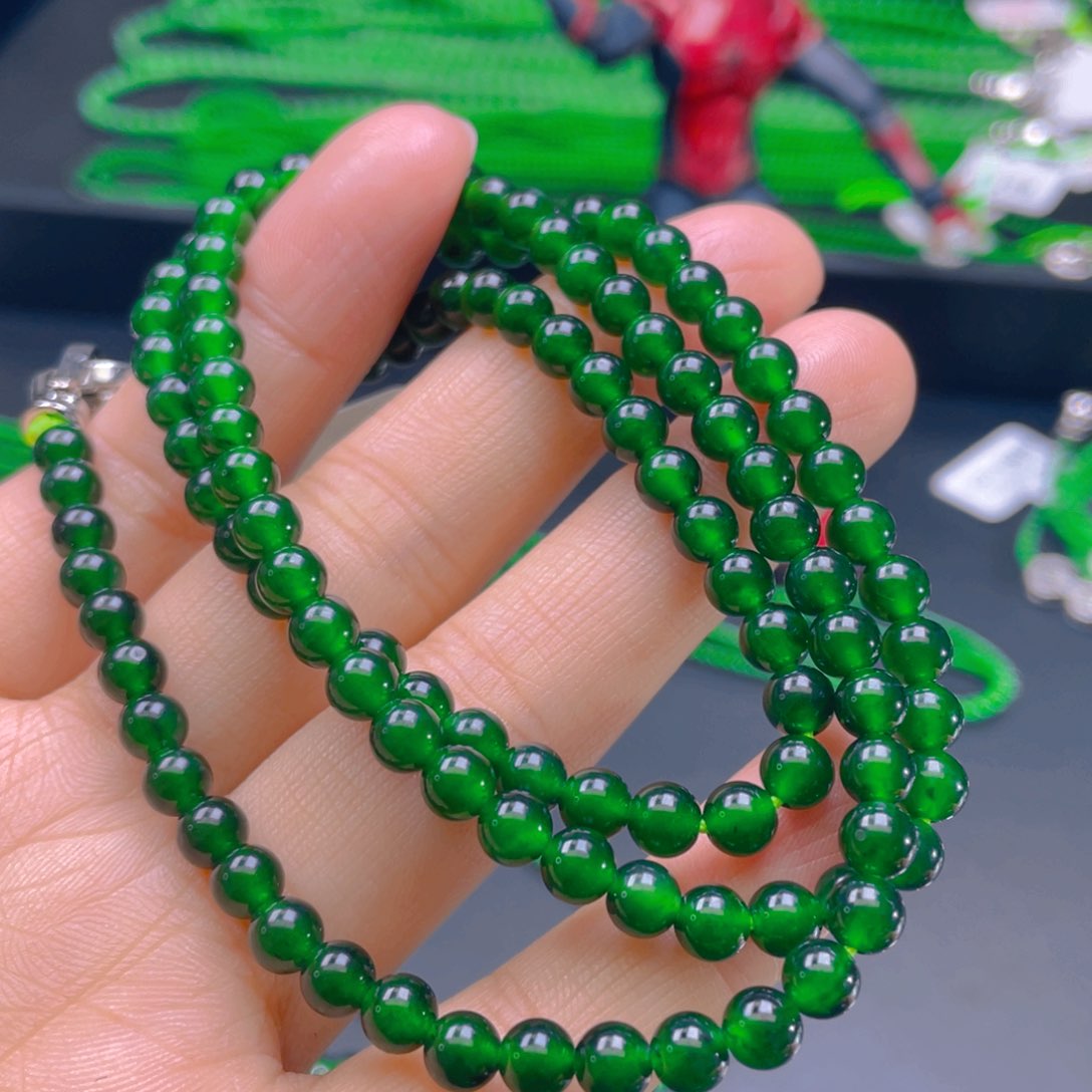 翡翠颈饰未镶嵌，1