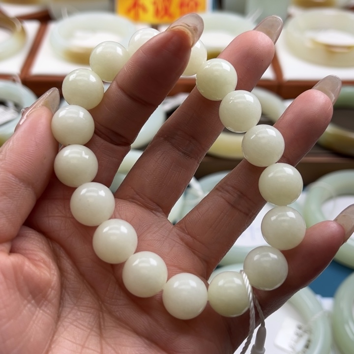 和田玉手串未镶嵌