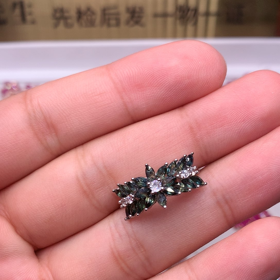 蓝宝石戒指银S925镶嵌