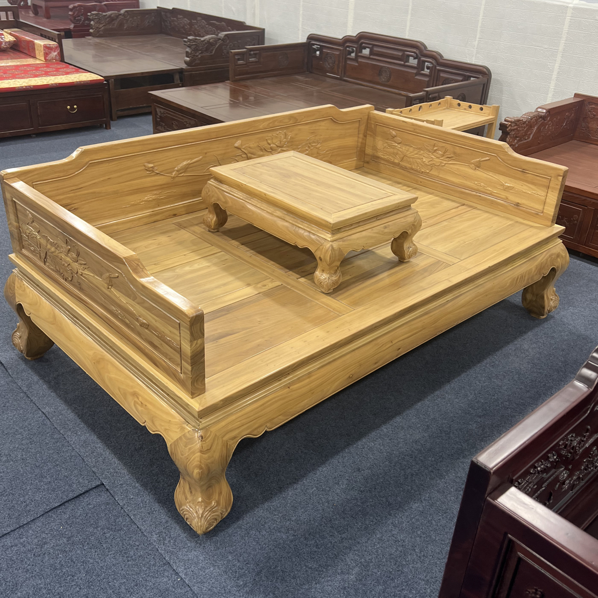 北方老榆木罗汉床新中式实木沙发榫卯雕花客厅禅意牡丹罗汉榻