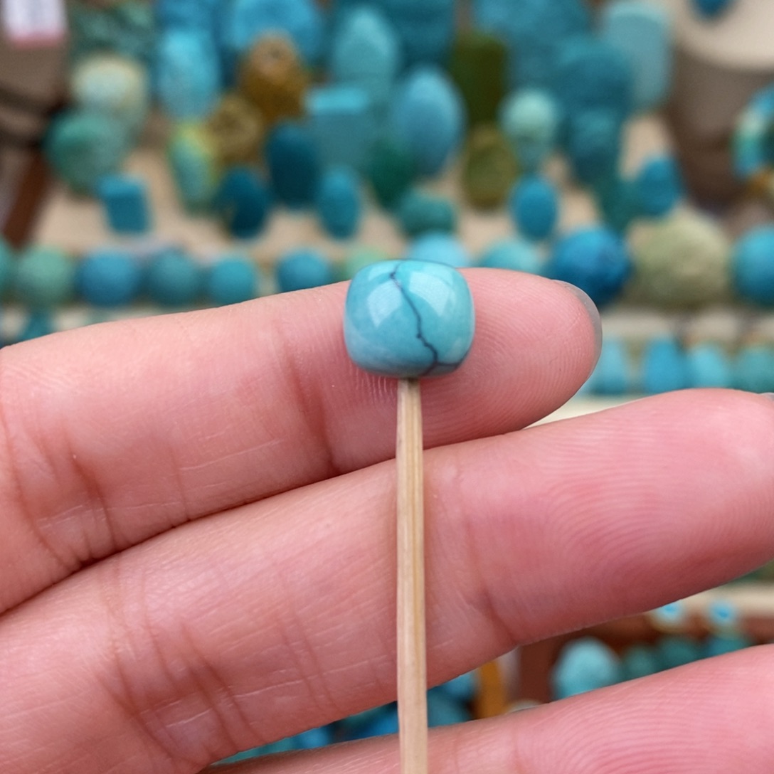 绿松石珠宝奇石未镶嵌8.9mm