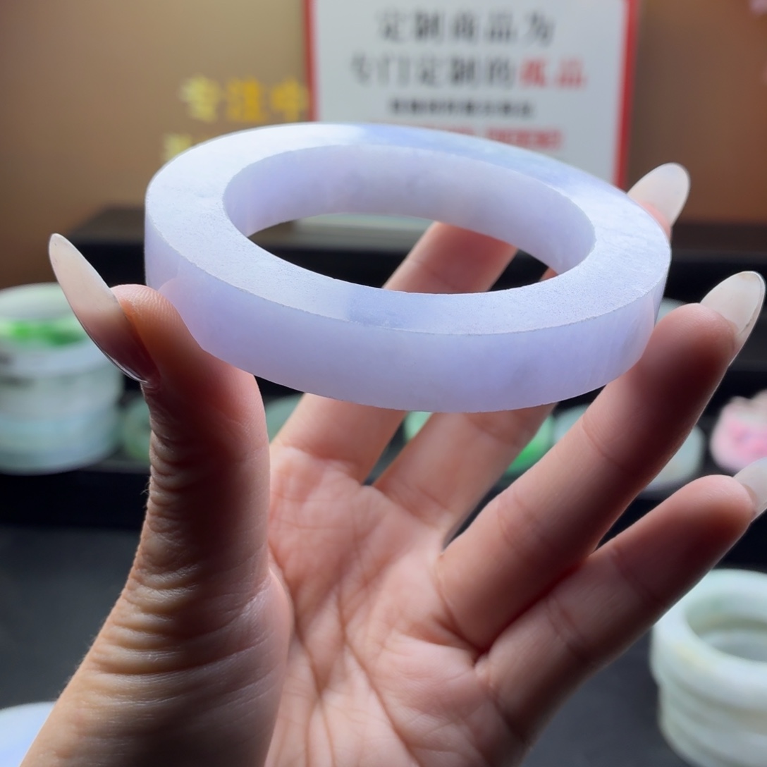 快***乐定制翡翠未镶嵌翡翠手镯