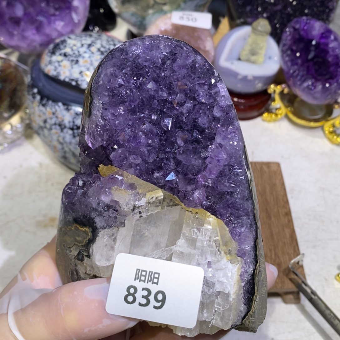 水晶大型摆件（非配饰）未镶嵌