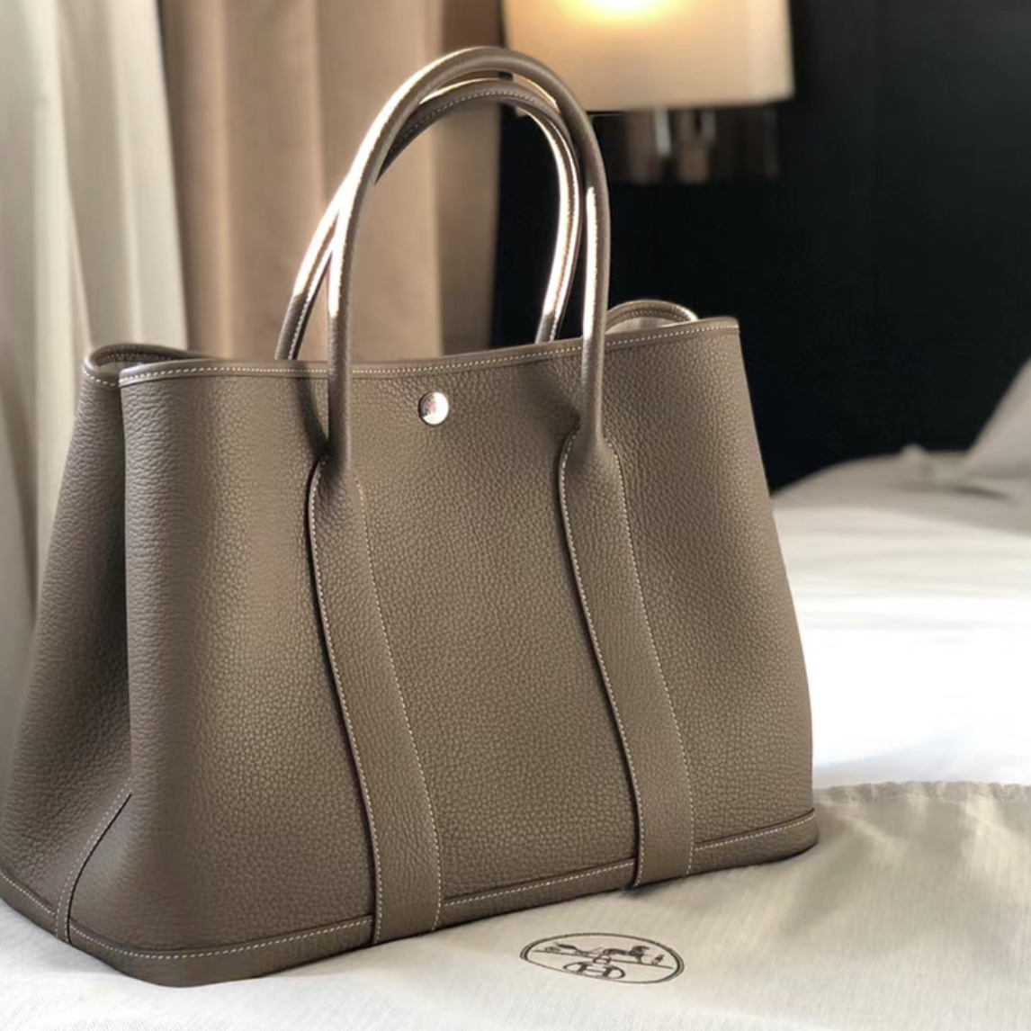 99新 Hermes/爱马仕 爱马仕花园36大象灰银扣皮U单肩包9395091