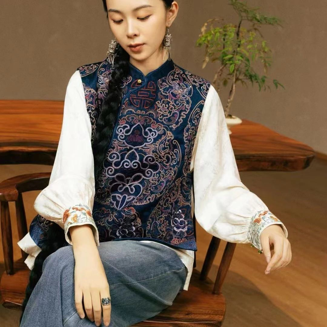 秋季中国风刺绣中长款民族风马夹时尚复古唐装藏服