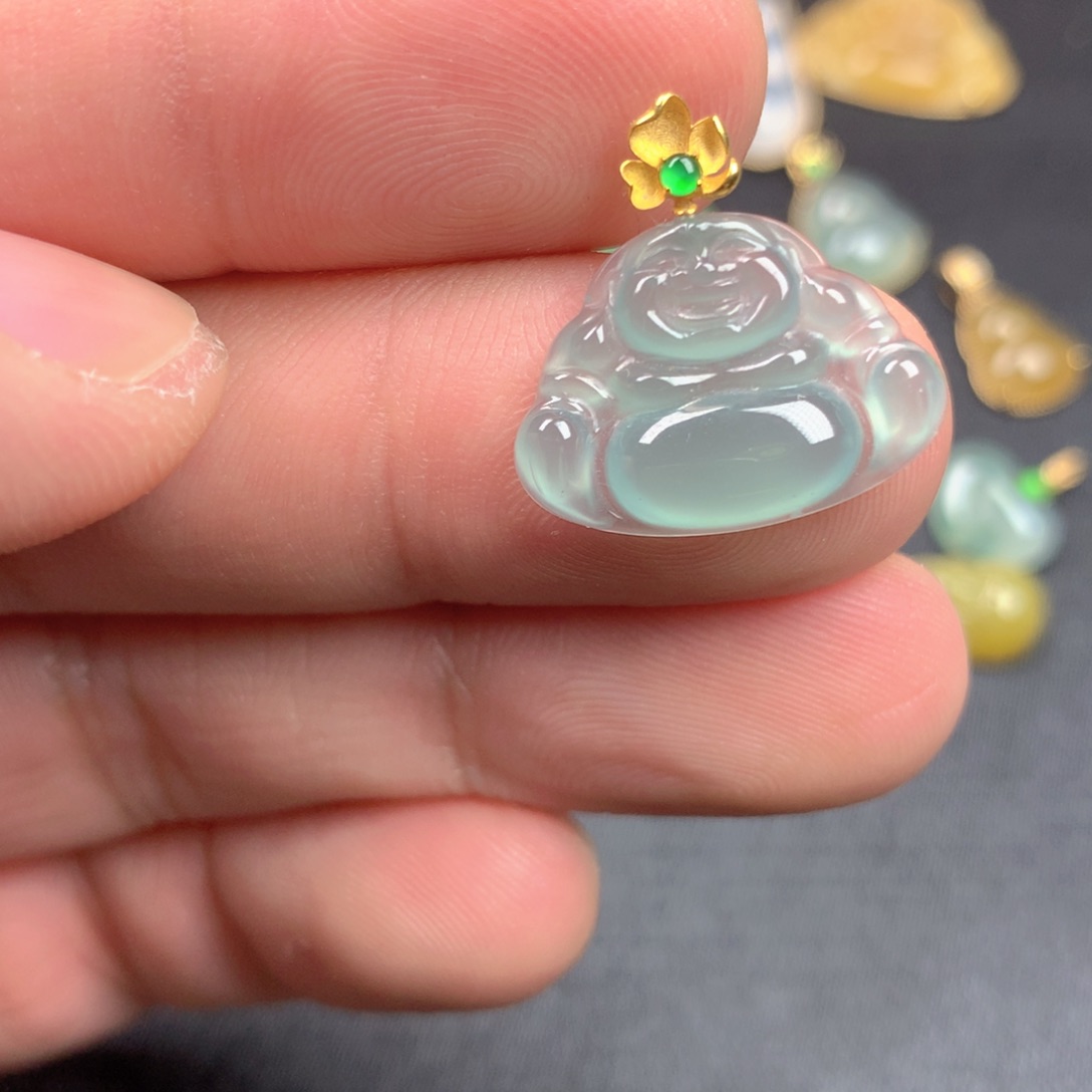 【闪购商品】颈饰18K金镶嵌翡翠翡翠