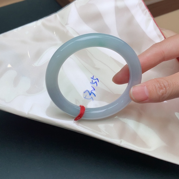 未镶嵌手镯翡翠翡翠