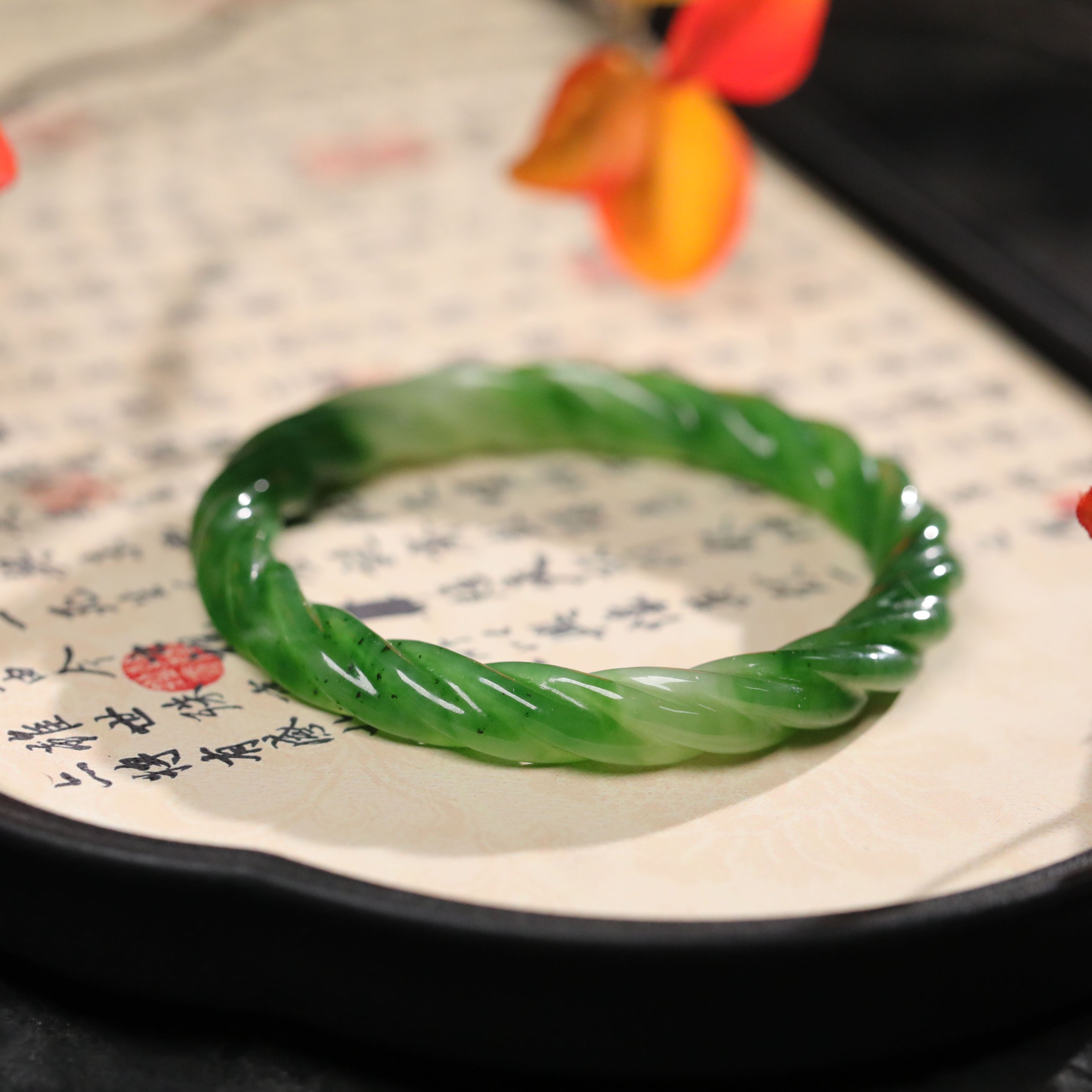 【碧游】天然和田玉俄碧乌兰海嫩阳绿精雕麻花镯优雅清新冰感