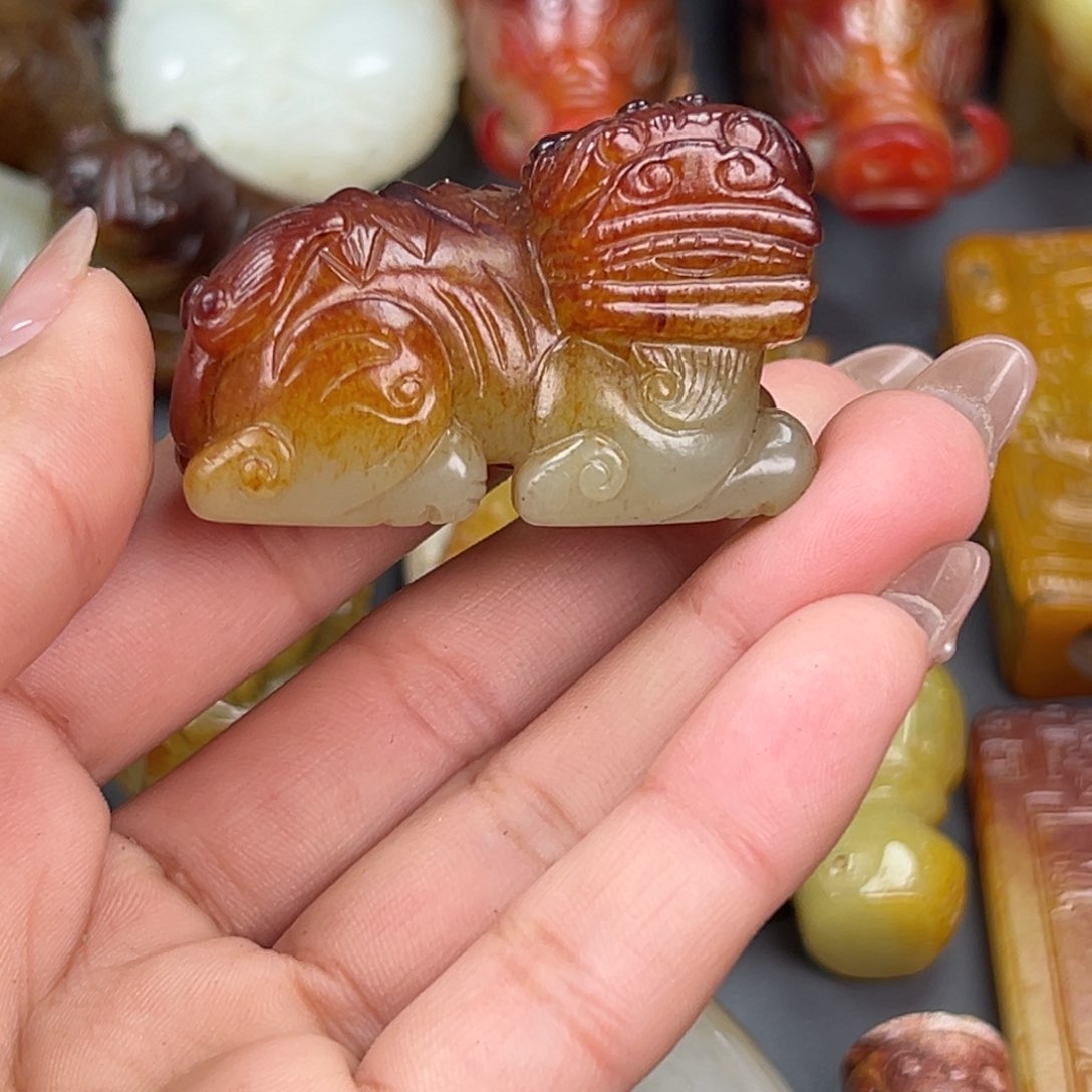 和田玉（糖玉）颈饰未镶嵌用****5