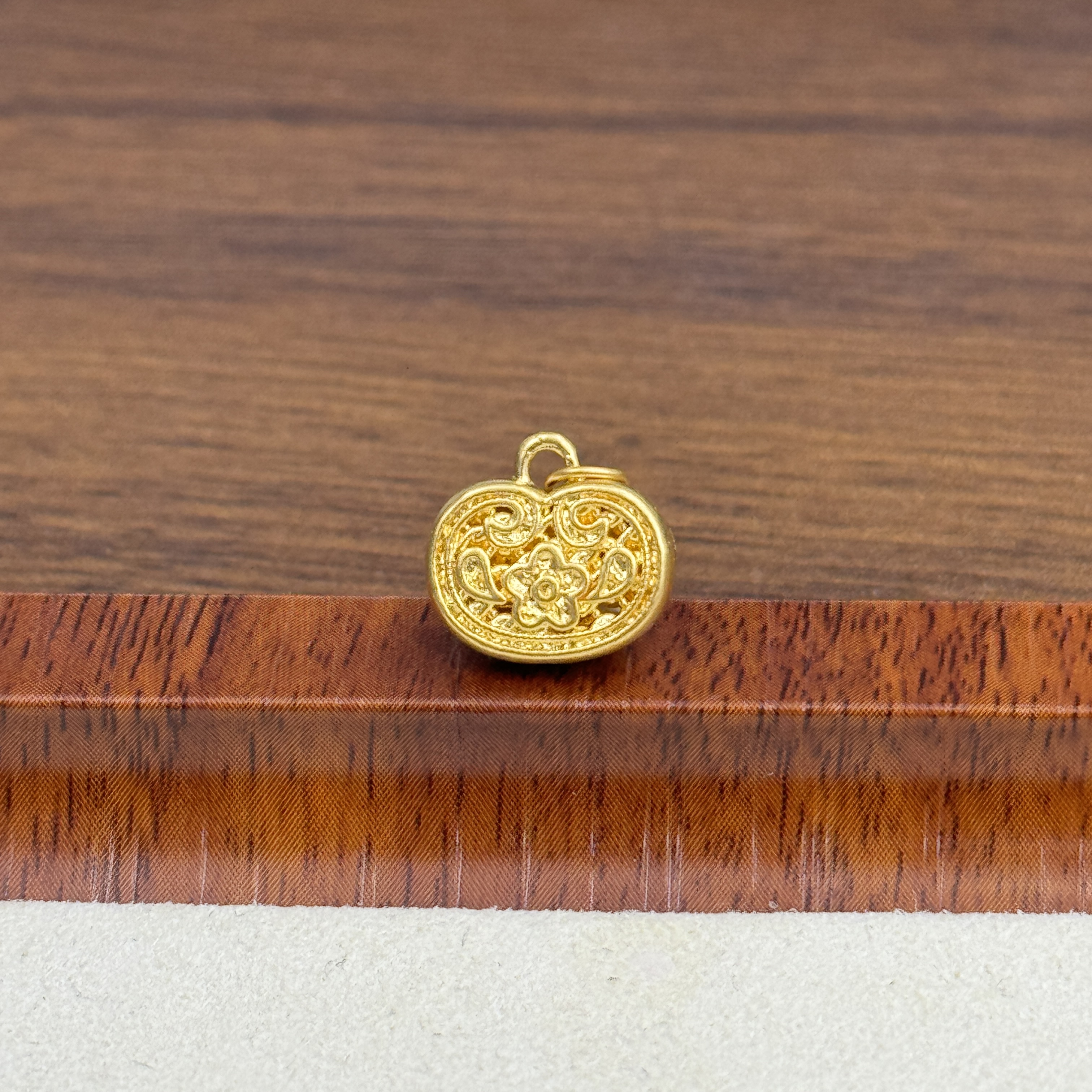 吴芳芳黄金足金999有钱花锁包提溜DP1283-0470