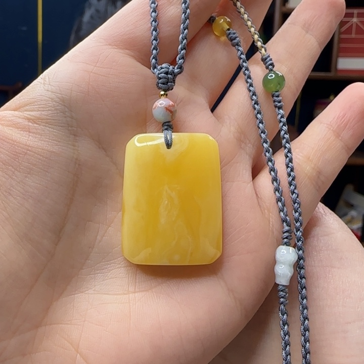 蜜蜡吊坠(赠链)未镶嵌