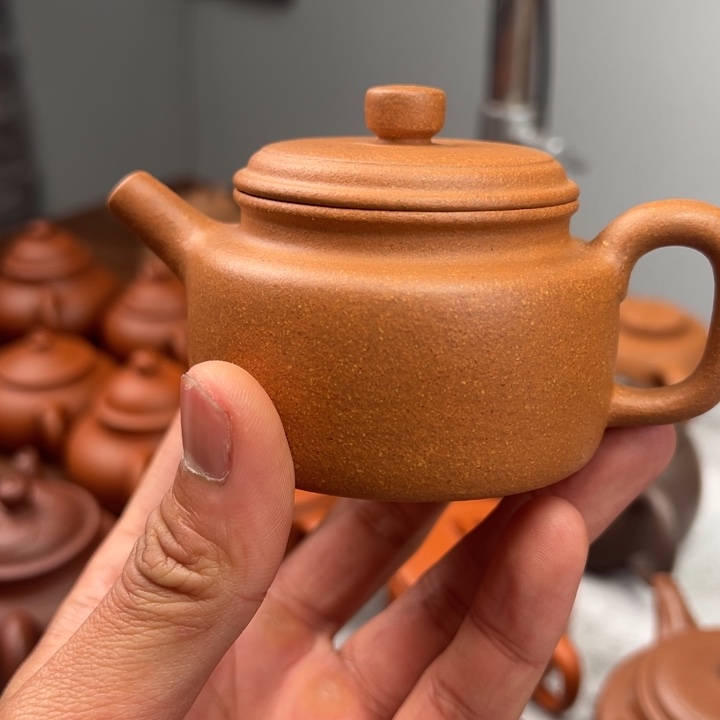 紫砂茶壶黄金段薄胎德钟130cc