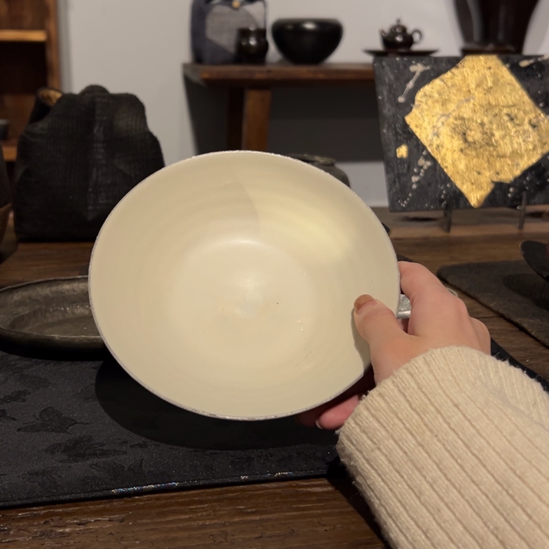 摆件陶瓷。    陶瓷。      