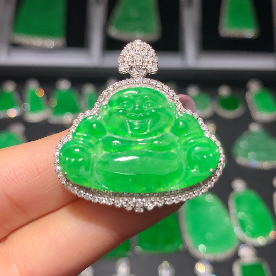 翡翠颈饰18K金镶嵌翡翠