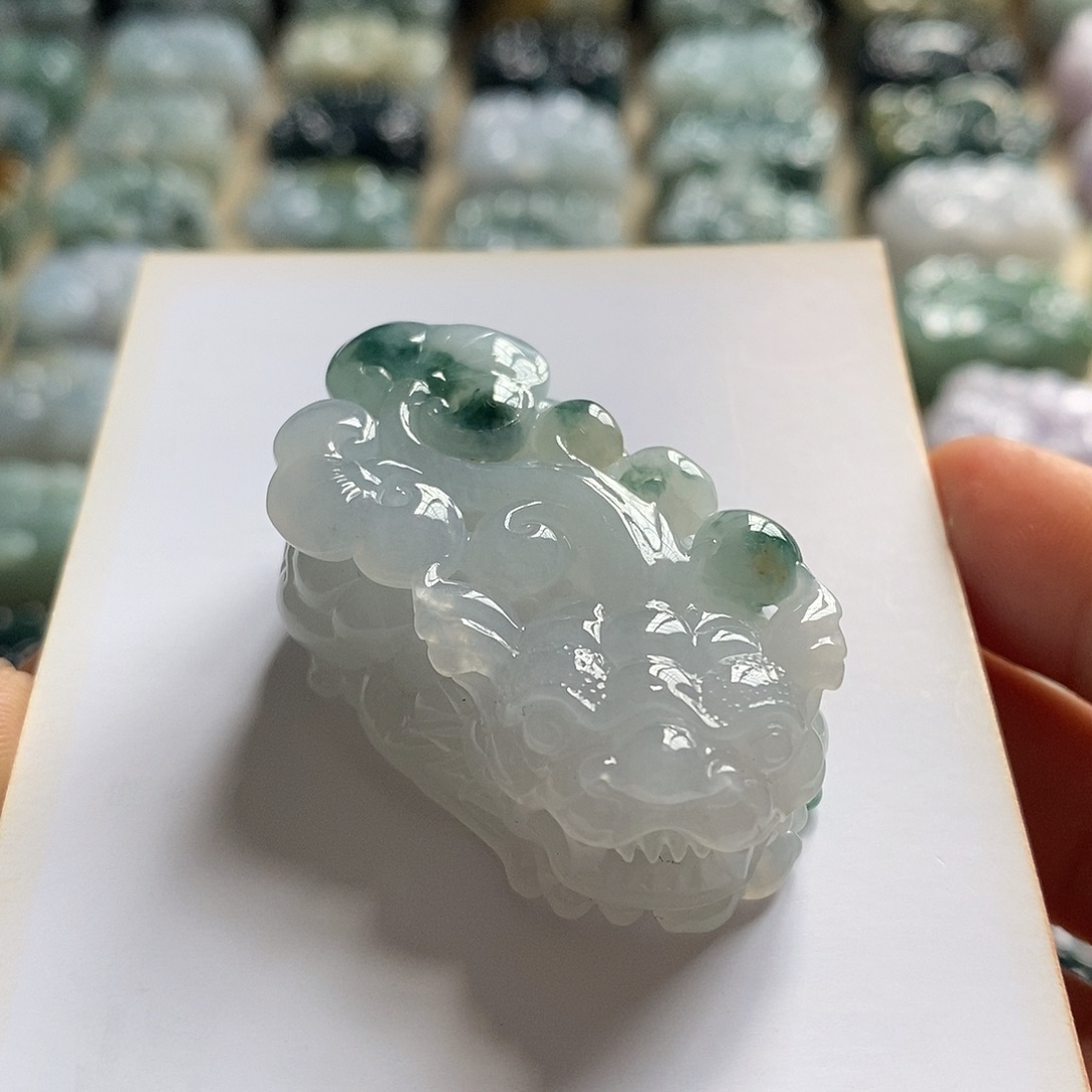 翡翠未镶嵌颈饰天然翡翠貔貅吊坠