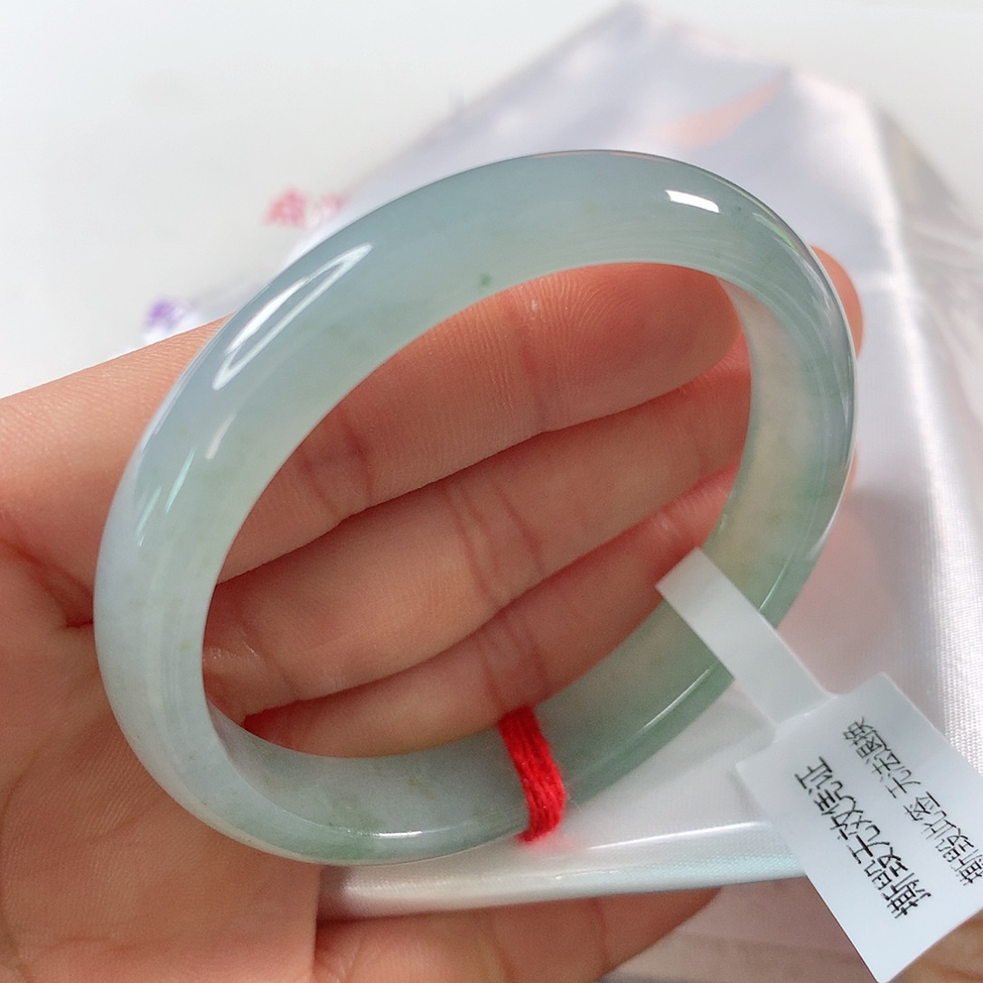 翡翠手镯未镶嵌 贵妃①①③