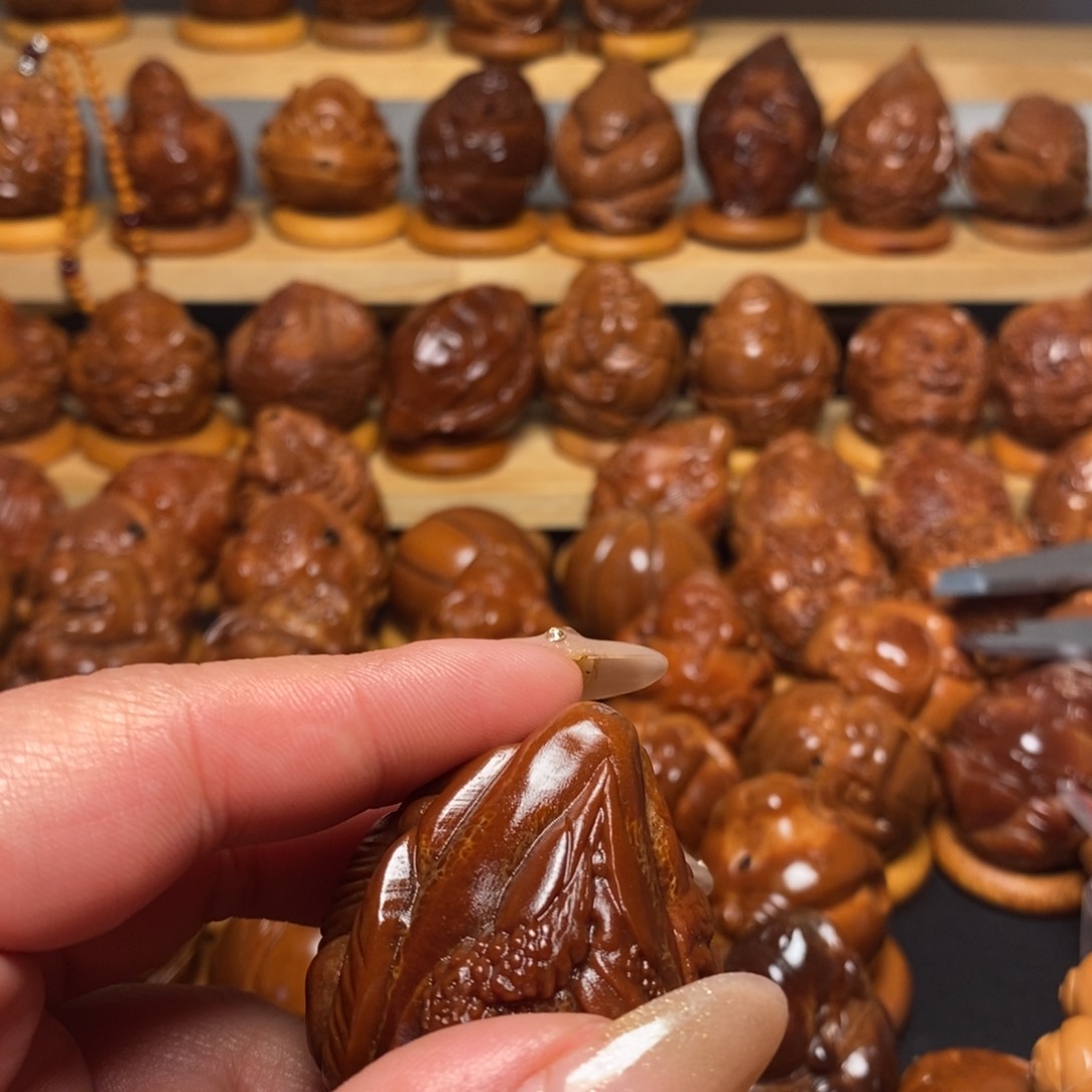 【闪购商品】橄榄核把件杨*四面结合