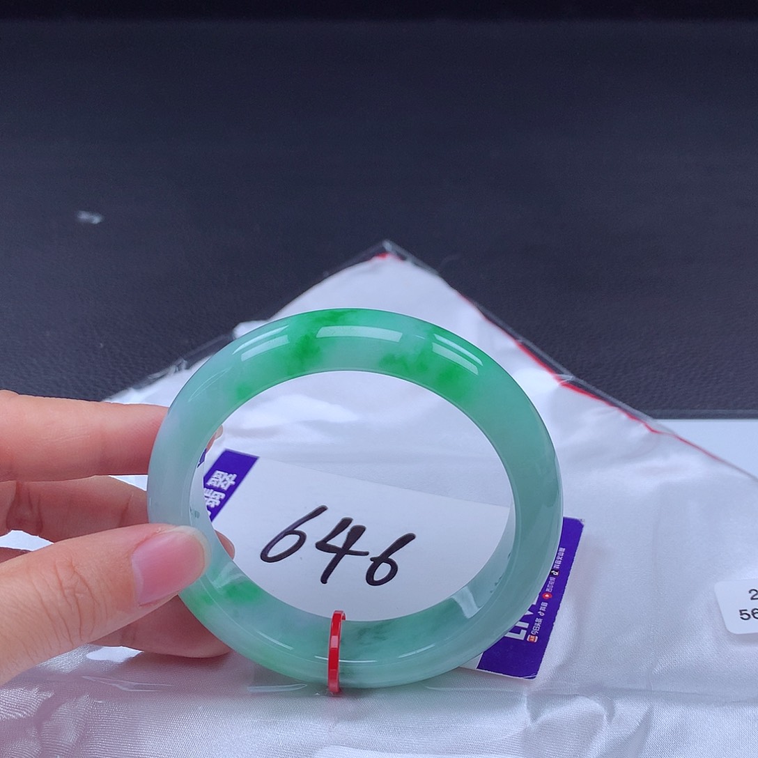 翡翠手镯未镶嵌手镯22024