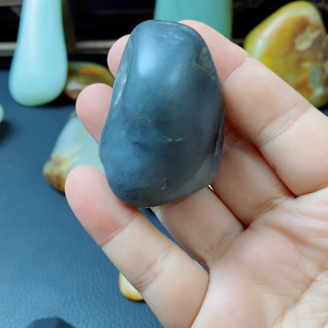 未镶嵌和田玉（糖玉）珠宝奇石