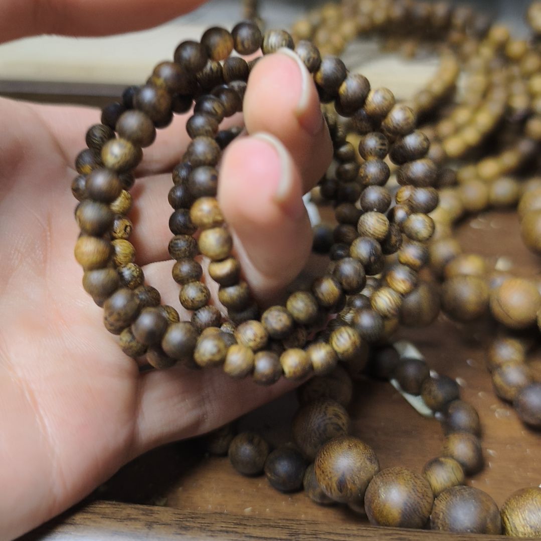 小***葛沉香沉香碎屑卡5微瑕