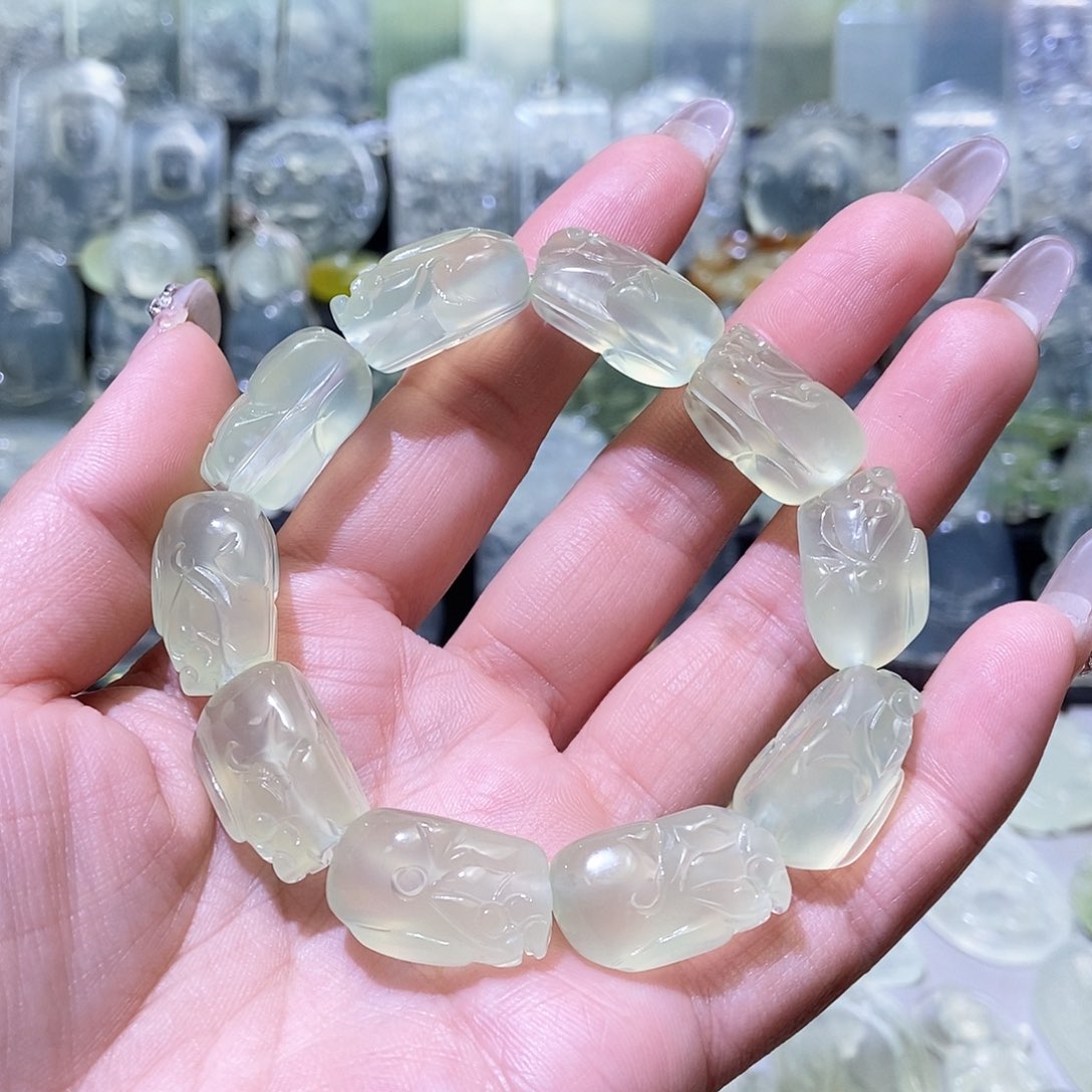 岫玉貔貅手串未镶嵌