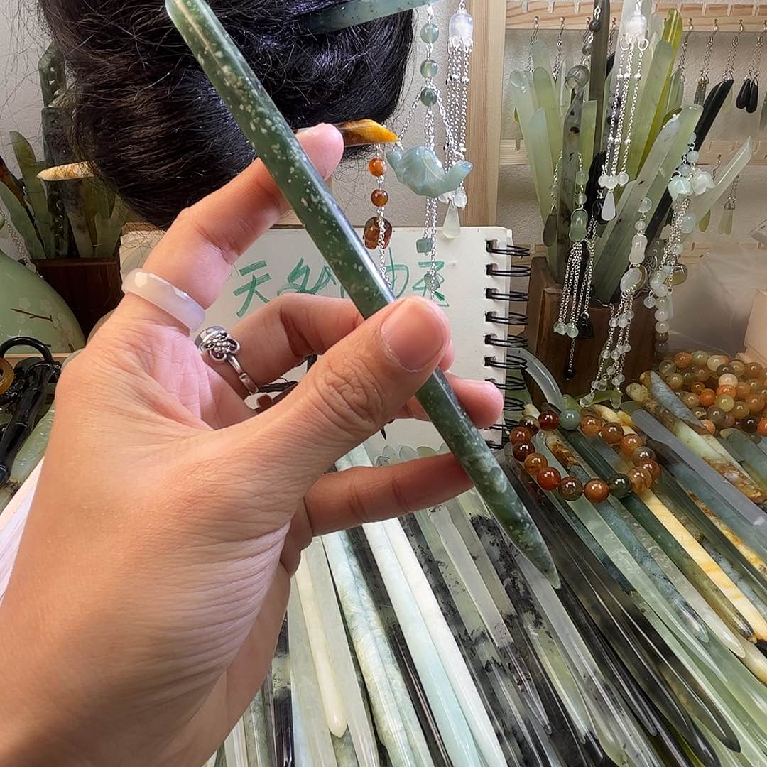 蛇纹石玉发饰未镶嵌