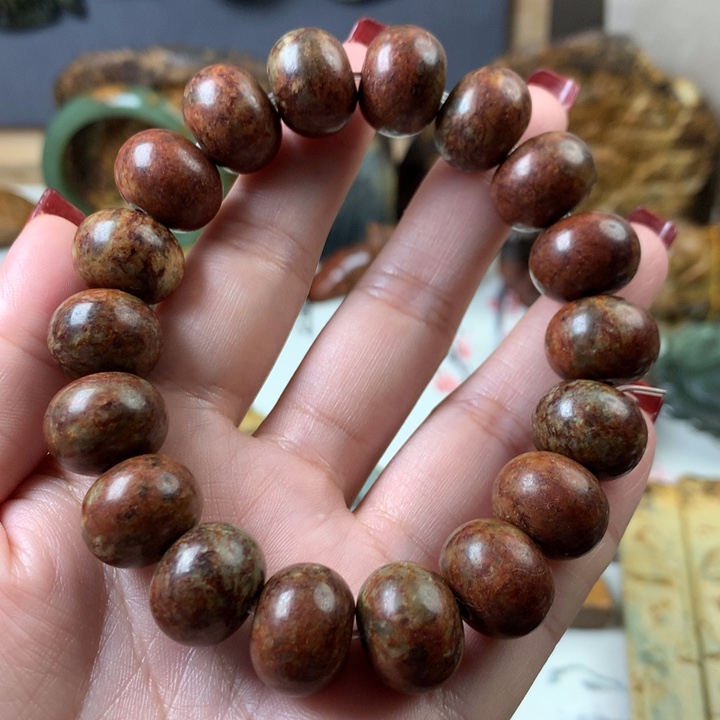 岫岩河磨玉（透闪石质玉）手串未镶嵌