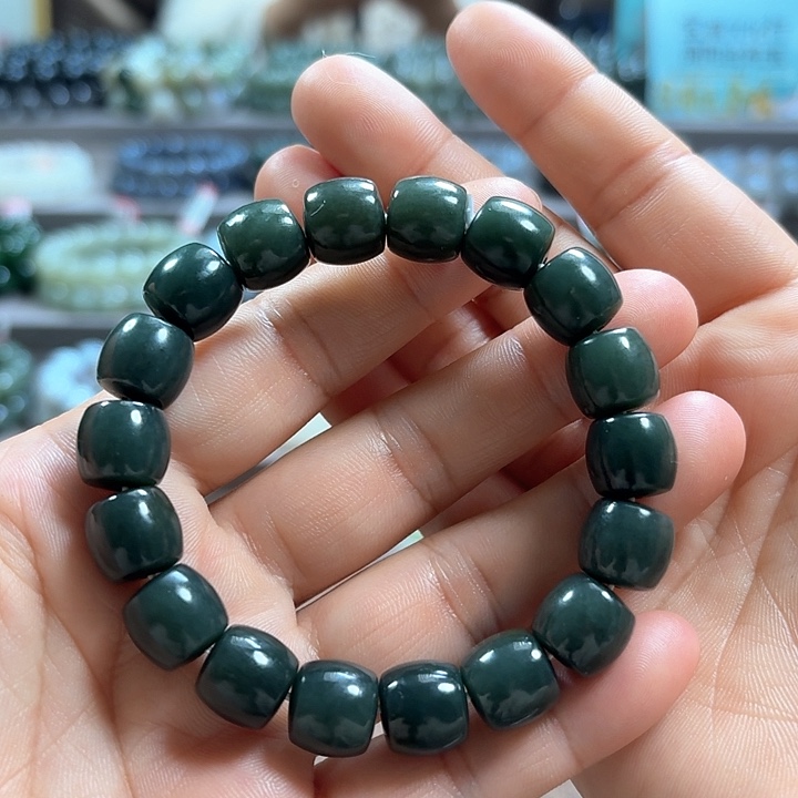 和田玉手链未镶嵌新疆沙枣青直切卡12