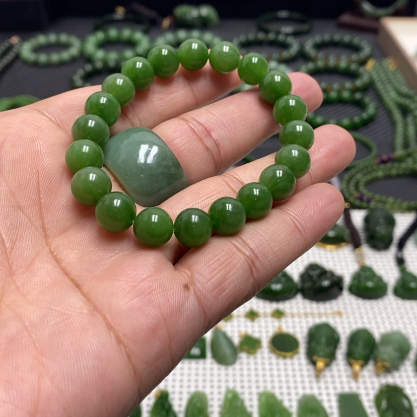 【闪购商品】和田玉（碧玉）手链未镶嵌《***》