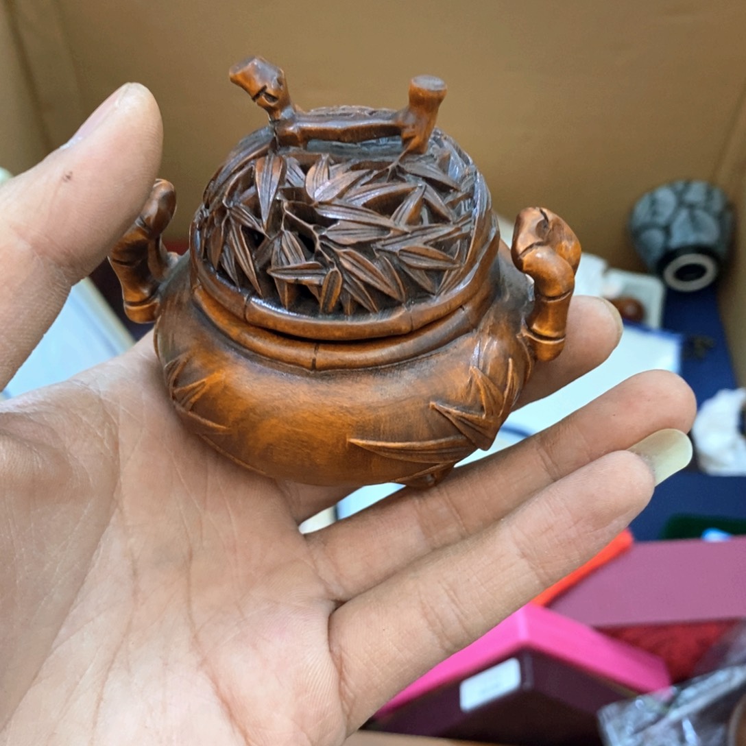 瓷片哈哈哈好像有