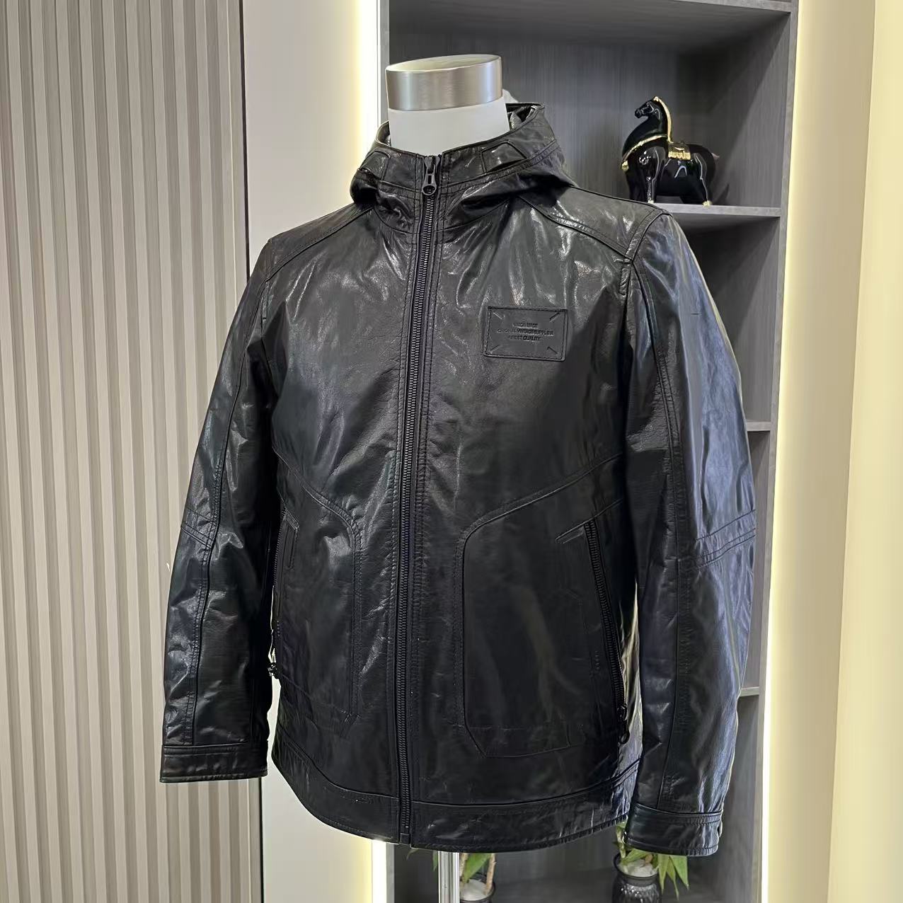 反季淘 头层小牛皮连帽可拆卸鹅绒服皮衣外套男