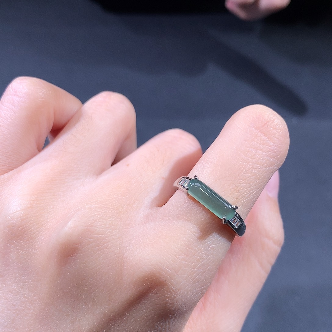 未镶嵌戒指翡翠翡翠