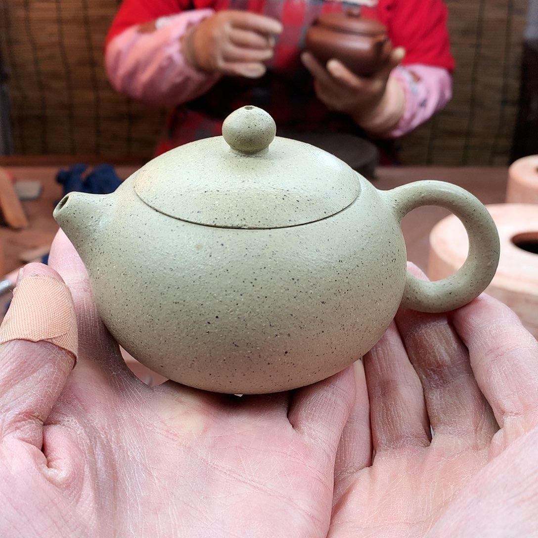 紫砂茶壶  扁西施 180cc