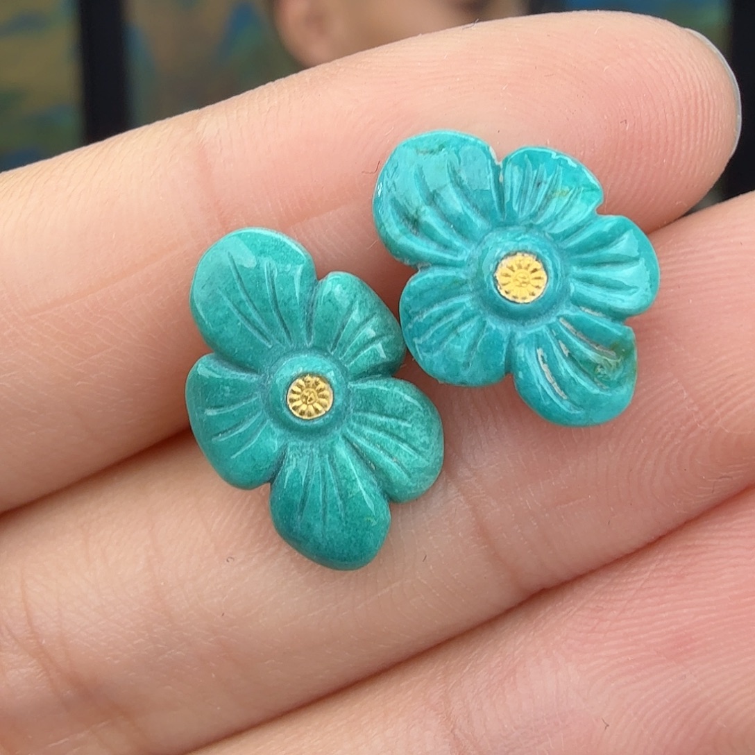 绿松石未镶嵌珠宝奇石