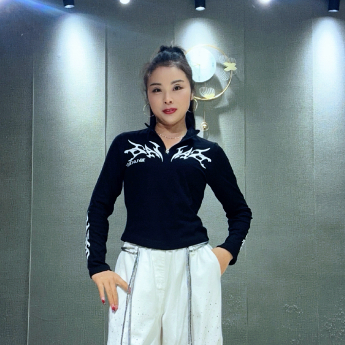 ZY5678拉链长袖常规款针织时尚立领设计师磨毛印花T恤