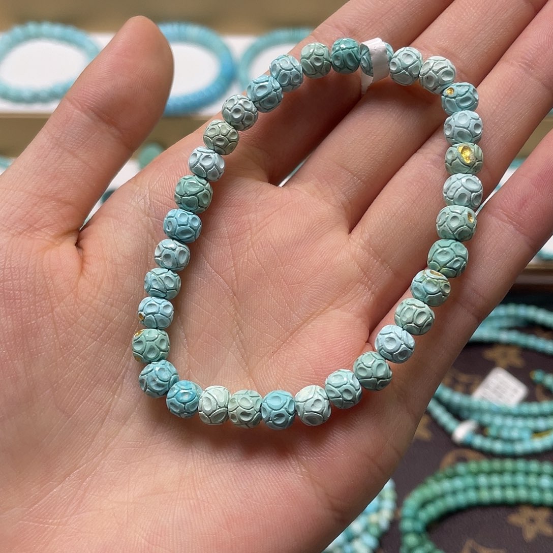 绿松石未镶嵌珠宝奇石8