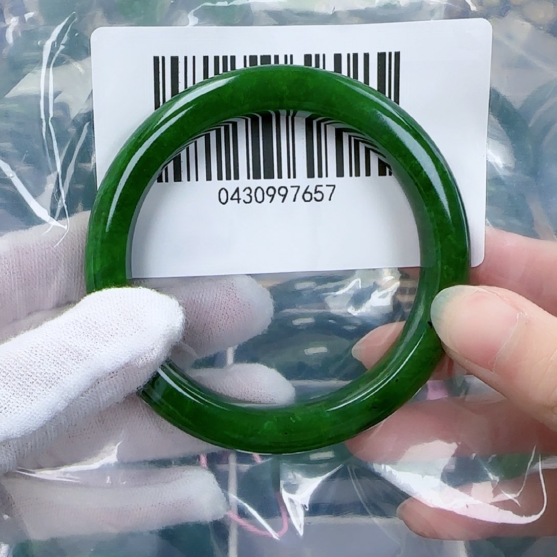 和田玉（碧玉）手镯未镶嵌59