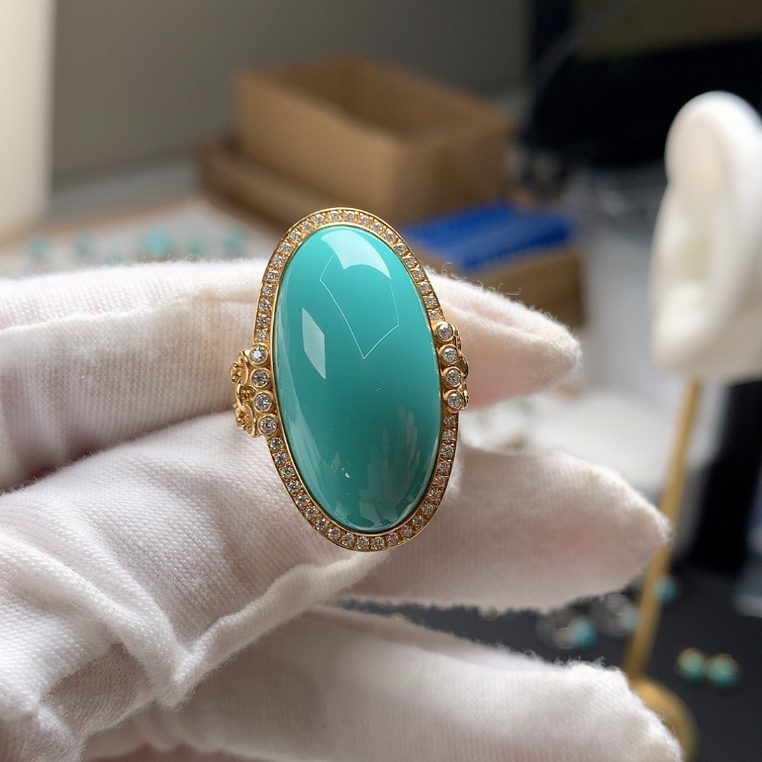 18K金镶嵌绿松石珠宝奇石