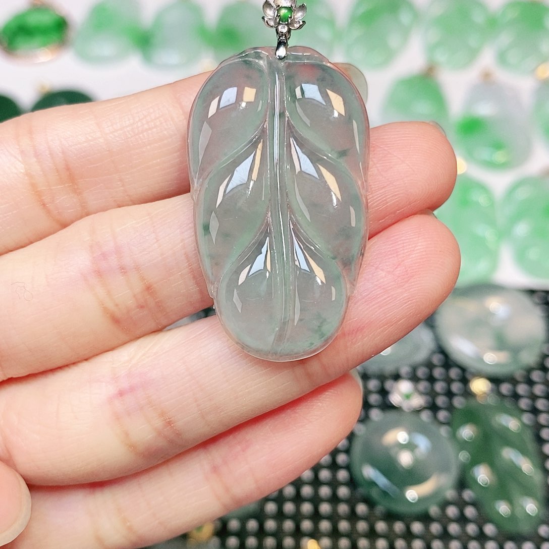 翡翠吊坠(不含链)18K金镶嵌(****