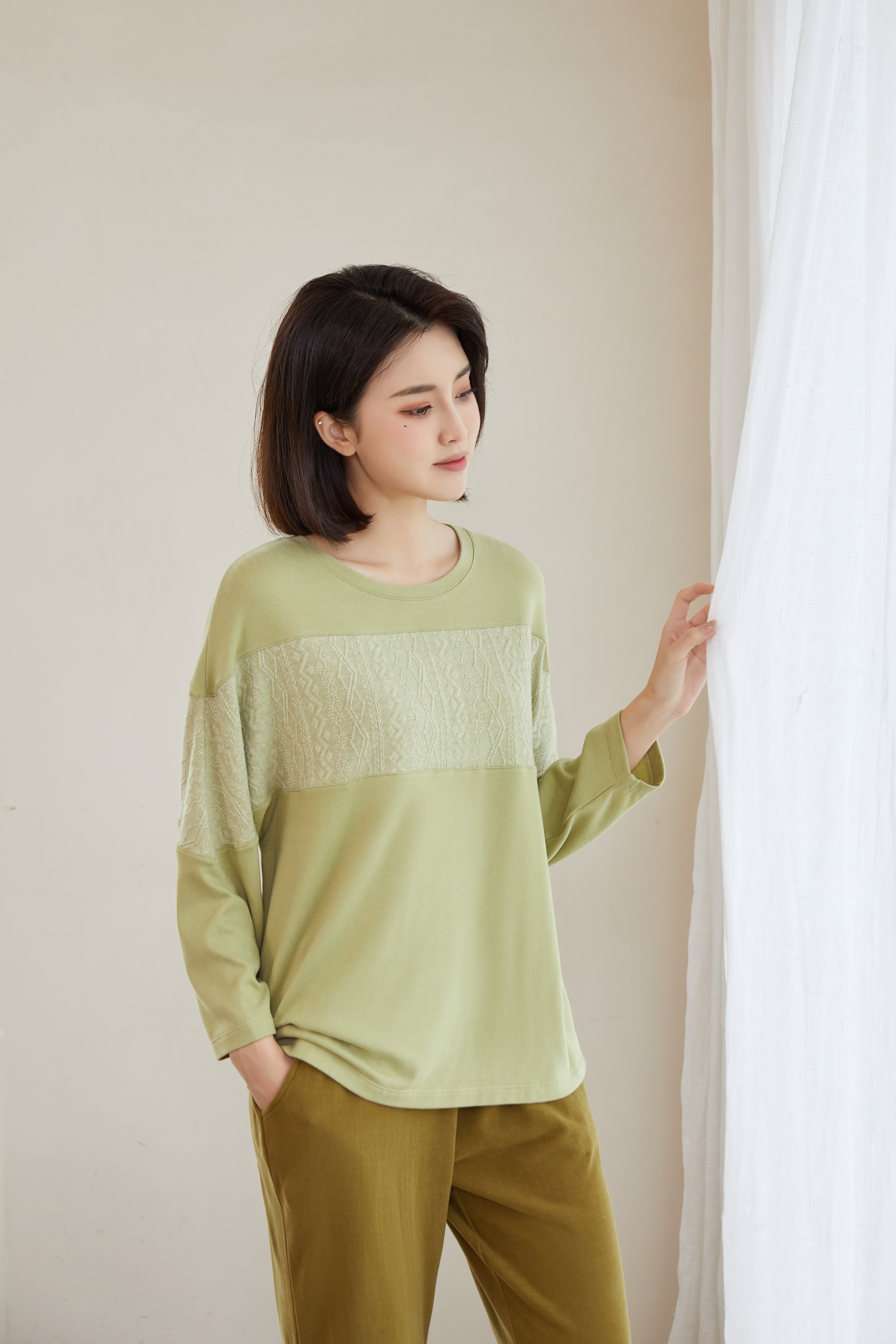 郁凡诗暖绒花颜拼接套装款睡衣30308