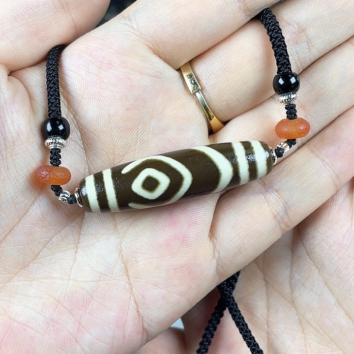 玛瑙/玉髓颈饰合金