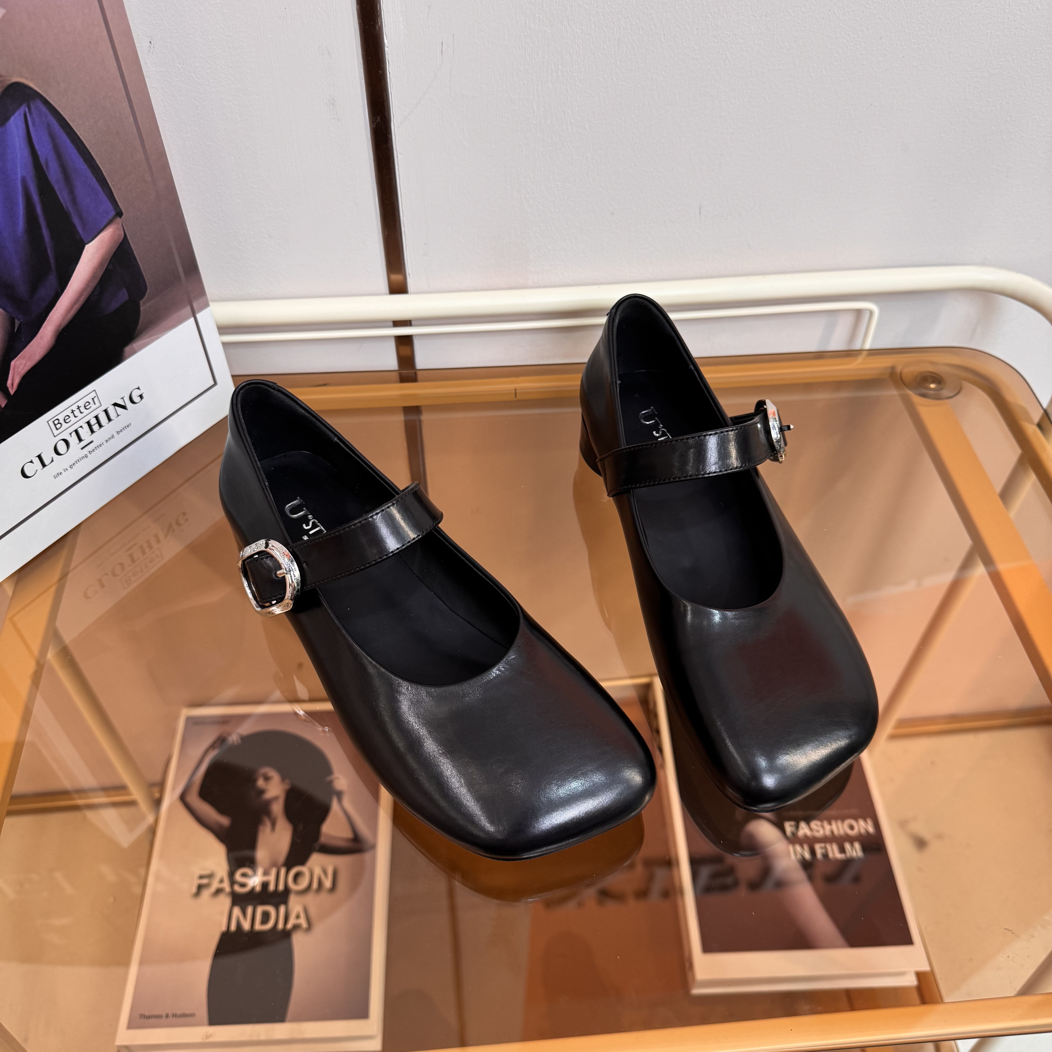 D25729 时尚百搭女士黑色法式圆头低跟小单鞋