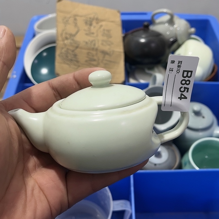 瓷片默认微瑕瓷器、茶具、壶、摆件，介意勿拍 