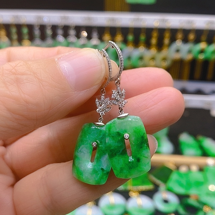 翡翠耳饰18K金镶嵌耳坠