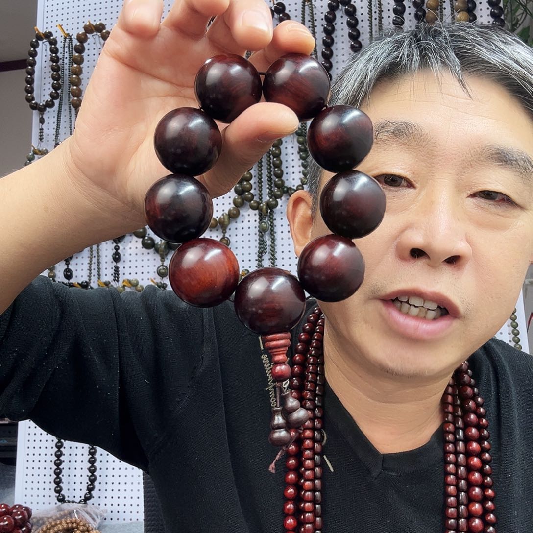 大叶紫檀（黑酸枝木类）紫檀3.0手串9粒