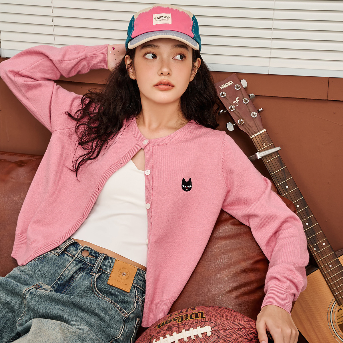 【茉茉专属】多巴胺显瘦刺绣学院针织减龄短款毛衣针织衫AEW3Z1A36