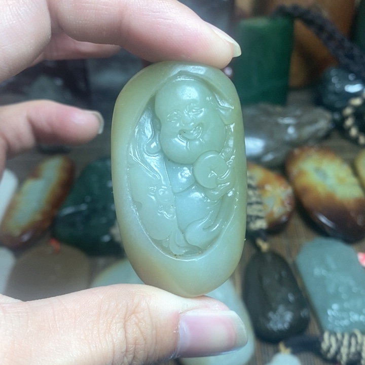 和田玉颈饰未镶嵌